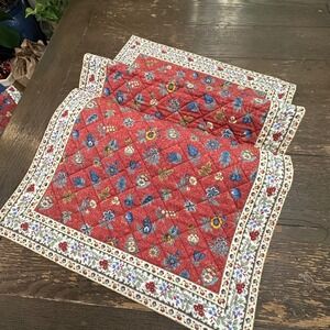 Valdrome France Provencal Floral Short Accent Table Runner Quilted Vintage